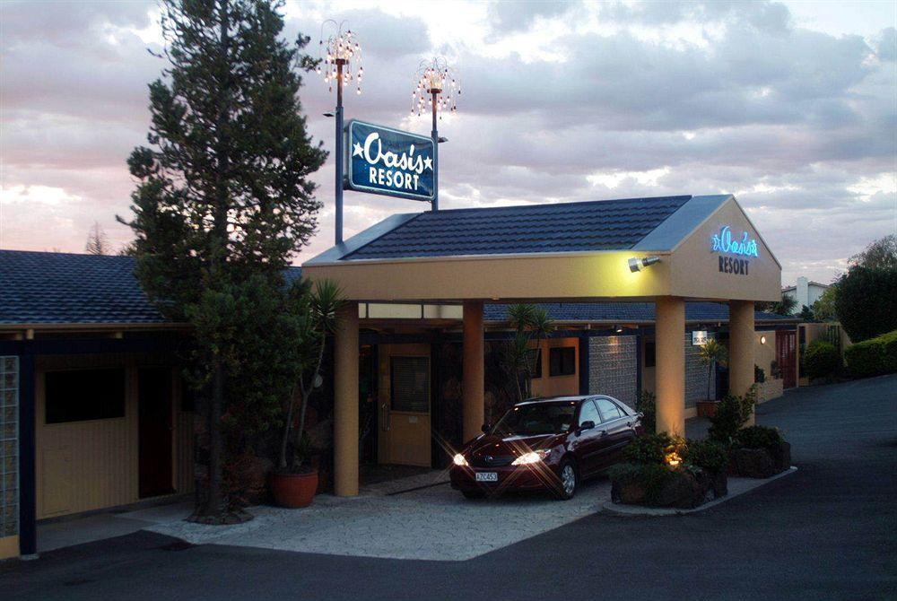 Oasis Beach Motel Taupo Eksteriør billede