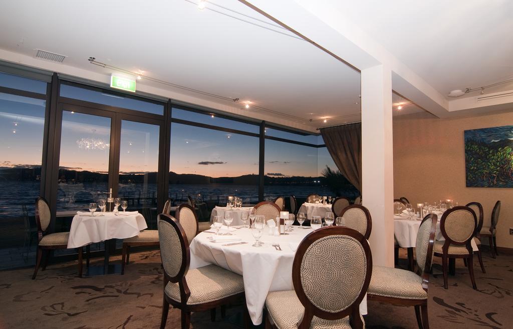 Oasis Beach Motel Taupo Eksteriør billede