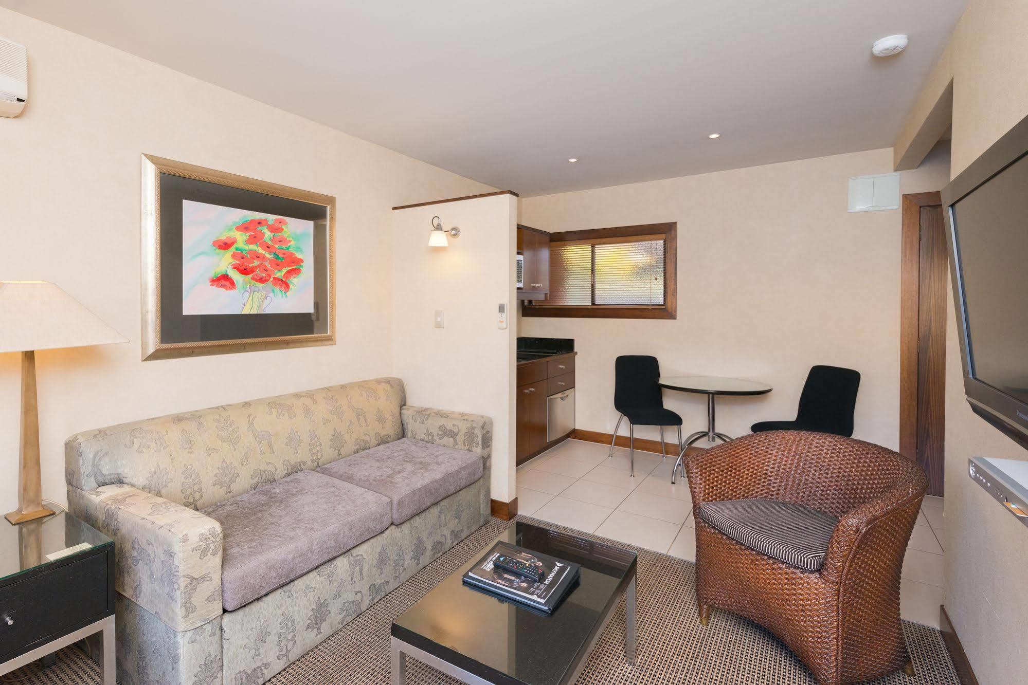 Oasis Beach Motel Taupo Eksteriør billede