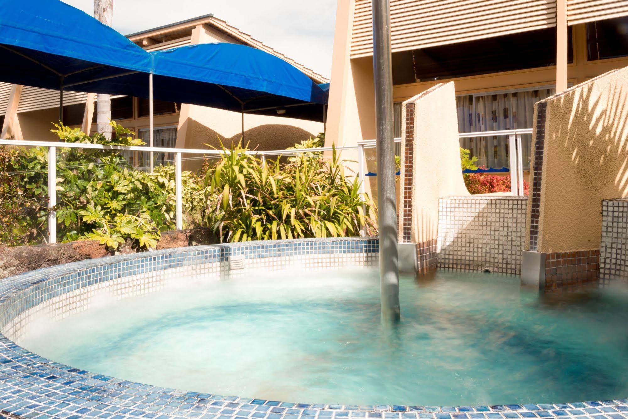 Oasis Beach Motel Taupo Eksteriør billede